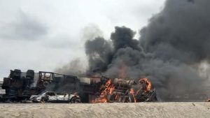 Loaded Fuel Tanker Explodes On Lagos-Ibadan Expressway (Video)